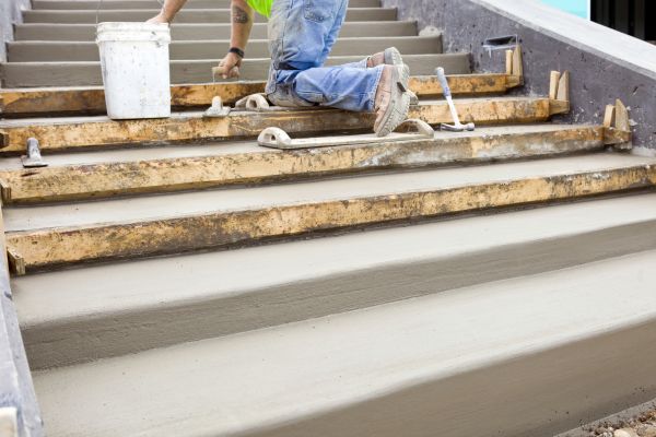 Concrete Steps Pouring in Escondido
