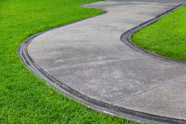 Concrete Sidewalk Construction in Escondido
